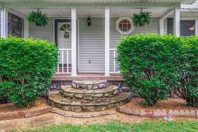 More stone detail on the curved front steps!