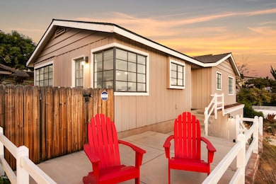 2123 El Jardin Ave-002-047-Twilight Exte