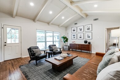 1014 Lynn Cir, Friendswood, TX 77546 - photo 6