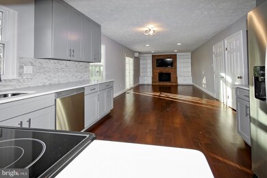 2808 Schubert Dr, Silver Spring, MD 20904 - photo 5