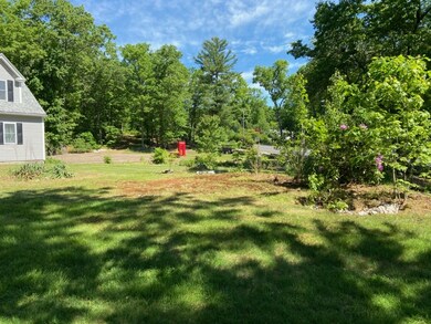 120 Scobie Pond Rd, Derry, NH 03038 - photo 5