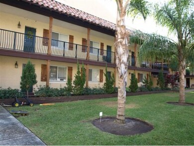 7 Oak St unit 108, Cocoa, FL 32922 - photo 2