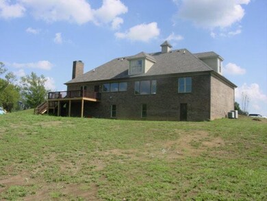 250 Cave Run Cir, Versailles, KY 40383 - photo 2