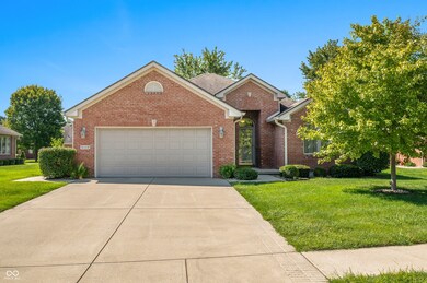 5117 Montpelier Ct, Columbus, IN 47203 - photo 2