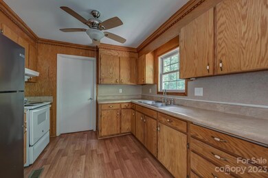 1046 Manchester Dr, Shelby, NC 28152 - photo 7