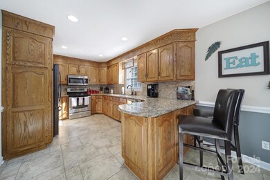 5980 Lake Wylie Rd, Lake Wylie, SC 29710 - photo 4