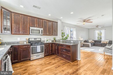 7479 Riding Meadow Way, Manassas, VA 20111 - photo 4