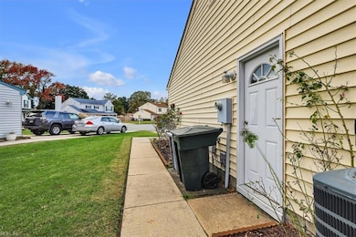 13 Veneris Ct, Hampton, VA 23669 - photo 4