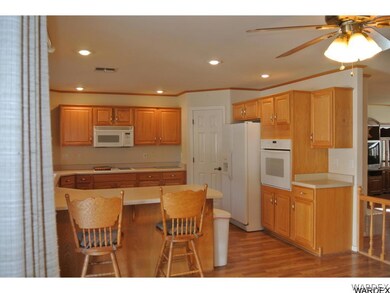 Kitchen with Breakfast Bar