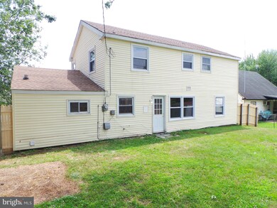 28 Plumtree Ln, Willingboro, NJ 08046 - photo 4