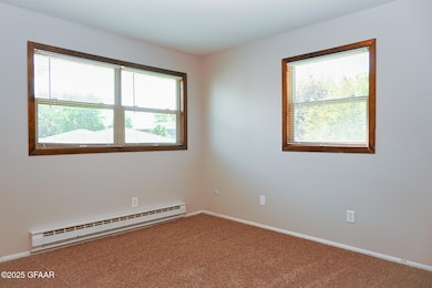 3621 13th Ave N, Grand Forks, ND 58203 - photo 4