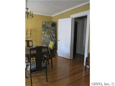 Exterior Front 2nd floor dining 2