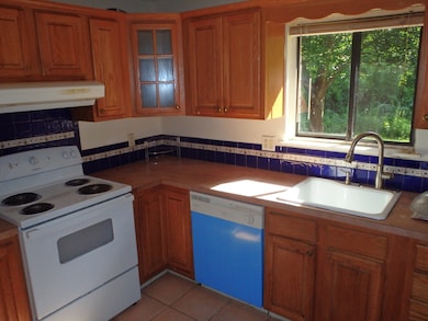 249 High Path Rd, Windsor, CT 06095 - photo 3