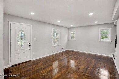 07-Family Room