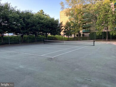 6143 Leesburg Pike unit 202, Falls Church, VA 22041 - photo 7