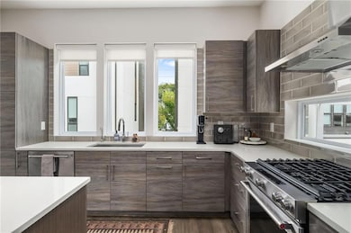 52 Reynolds Square Ln, Atlanta, GA 30307 - photo 3