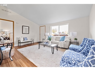 355 W 4th St, Halsey, OR 97348 - photo 6