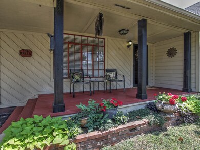 3141 S Detroit Ave, Tulsa, OK 74105 - photo 2