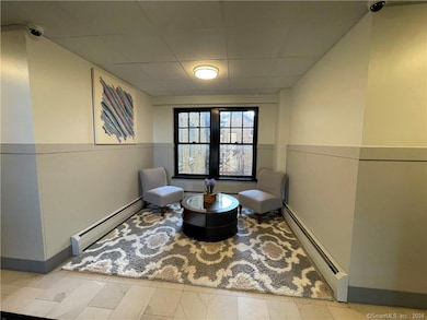 225 Golden Hill St unit 4G, Bridgeport, CT 06604 - photo 3