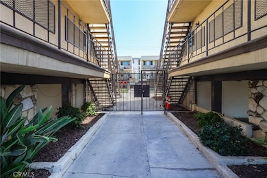 3430 Elm Ave unit 10, Long Beach, CA 90807 - photo 6