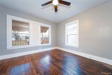 11405 Yosemite St, Detroit, MI 48204 - photo 4