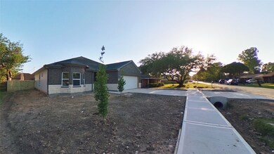 2825 Blue Sky St, Houston, TX 77088 - photo 3