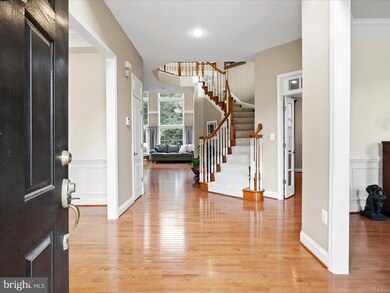 12816 Netherleigh Place, Herndon, VA 20171 - photo 4