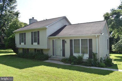 5704 Hodges Rd, Sykesville, MD 21784 - photo 3