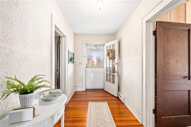 1528 E Fairfield Rd, High Point, NC 27263 - photo 7