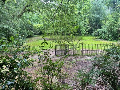 923 Bendat St, McComb, MS 39648 - photo 4