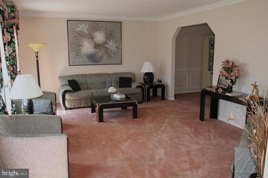 8020 Daffodil Ct, Springfield, VA 22152 - photo 4