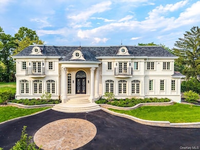 566 E Shore Rd, Kings Point, NY 11024 - photo 3