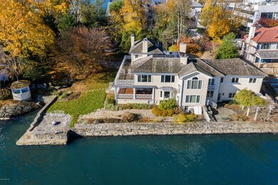 675 Steamboat Rd, Greenwich, CT 06830 - photo 2