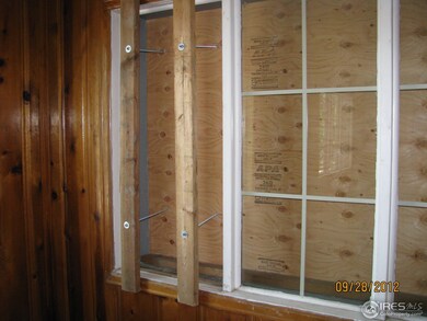 DRm Boarded Window