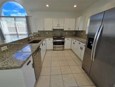 35 SW 7th St unit 2, Hallandale Beach, FL 33009 - photo 4