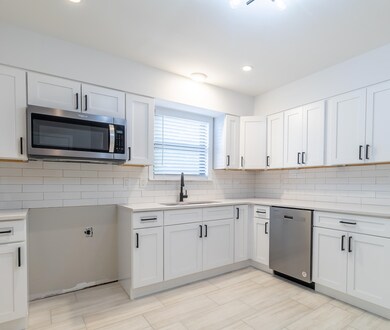 Every inch of this Luxurious Kitchen was upgraded!
