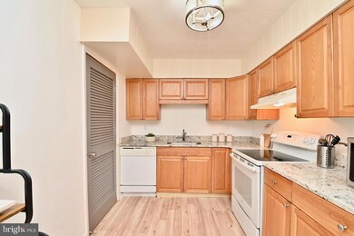 3819 Burlingame Place unit B, Alexandria, VA 22309 - photo 7