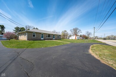 6954 S Jonesville Rd, Columbus, IN 47201 - photo 3