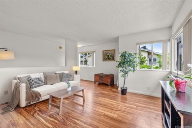 Virtually Staged - LIVING ROOM