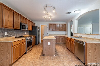 10710 Marot Field, Helotes, TX 78023 - photo 4