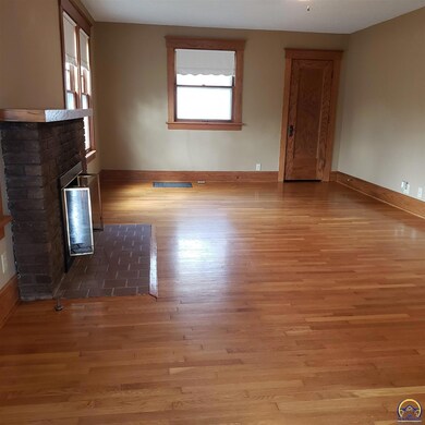 1534 SW Plass Ave, Topeka, KS 66604 - photo 3