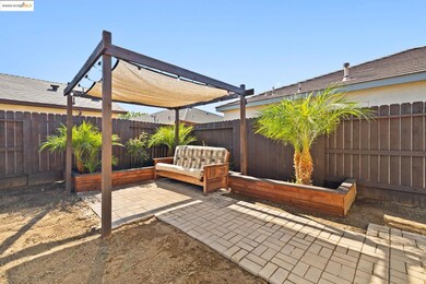 386 Paige Ln, Merced, CA 95341 - photo 6