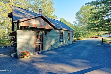 7373 Church Rd, Schenectady, NY 12306 - photo 3