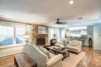 13611 Alchester Ln, Houston, TX 77079 - photo 4