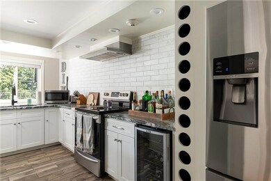 4162 Post Rd unit 11, East Greenwich, RI 02818 - photo 3