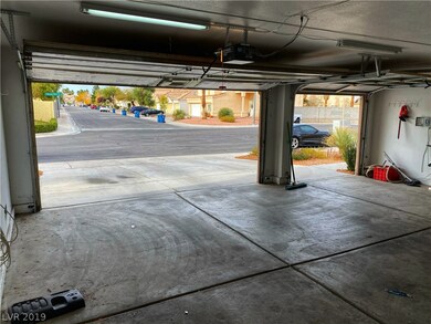 Rare 3 car garage!
