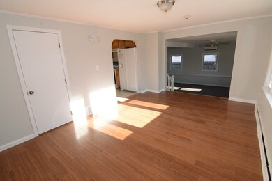 11 Locust St, Lowell, MA 01851 - photo 4