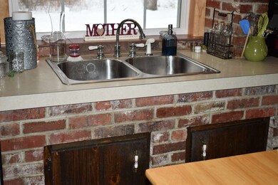 38 Portland St, Lancaster, NH 03584 - photo 4