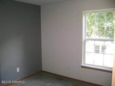 603 Cass St, Niles, MI 49120 - photo 5