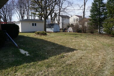 2600 Theresa Ave, Waukegan, IL 60085 - photo 5